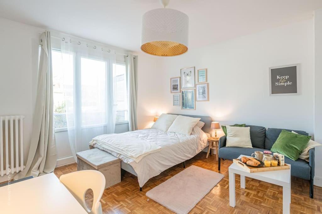 Appartement Suresnes : Appart cosy au pied de Paris La Defense Extérieur photo