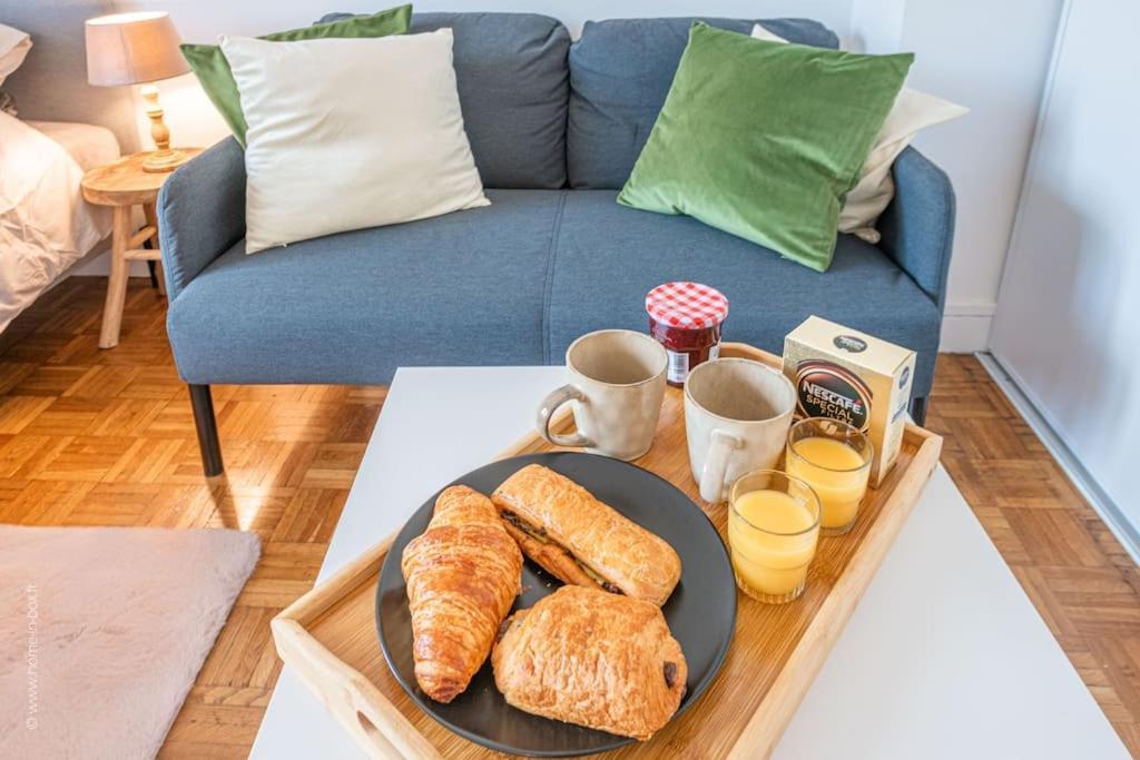 Appartement Suresnes : Appart cosy au pied de Paris La Defense Extérieur photo
